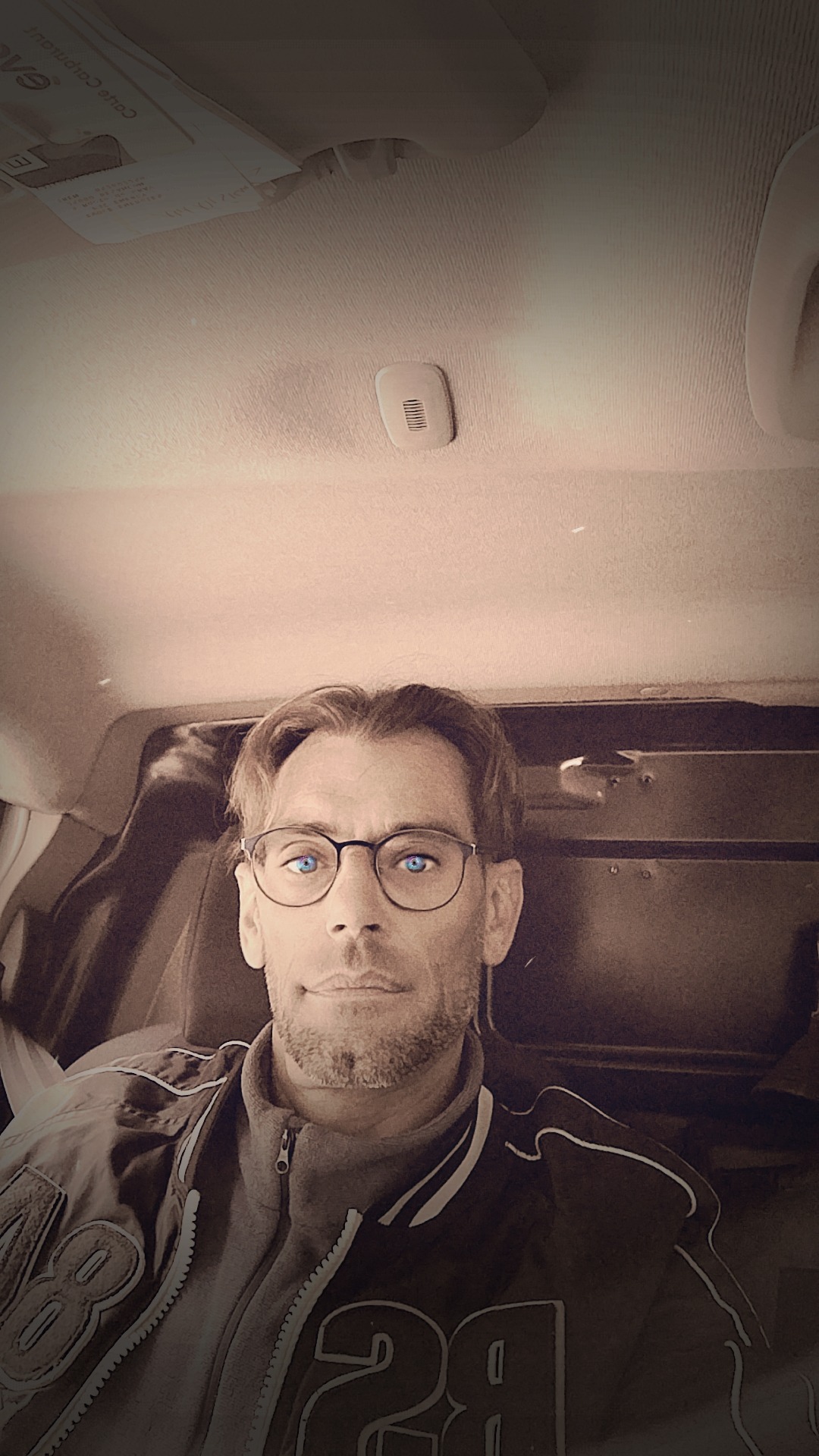 Profil de Jugurtha, 46 ans, Escort TS Luxembourg à Nachtmanderscheid