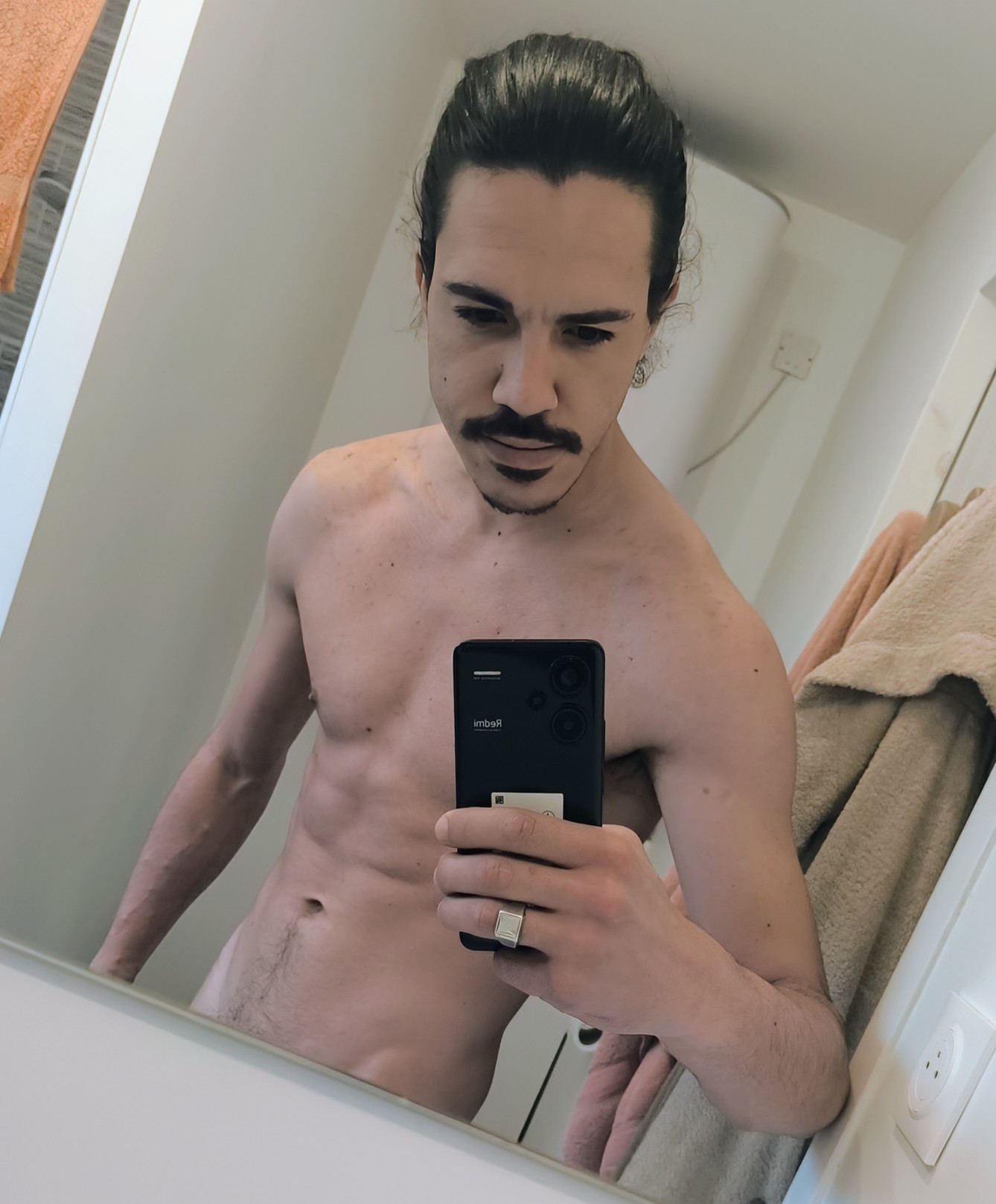 Profil de Lorris, 30 ans, Escort TS Luxembourg à Oberwampach