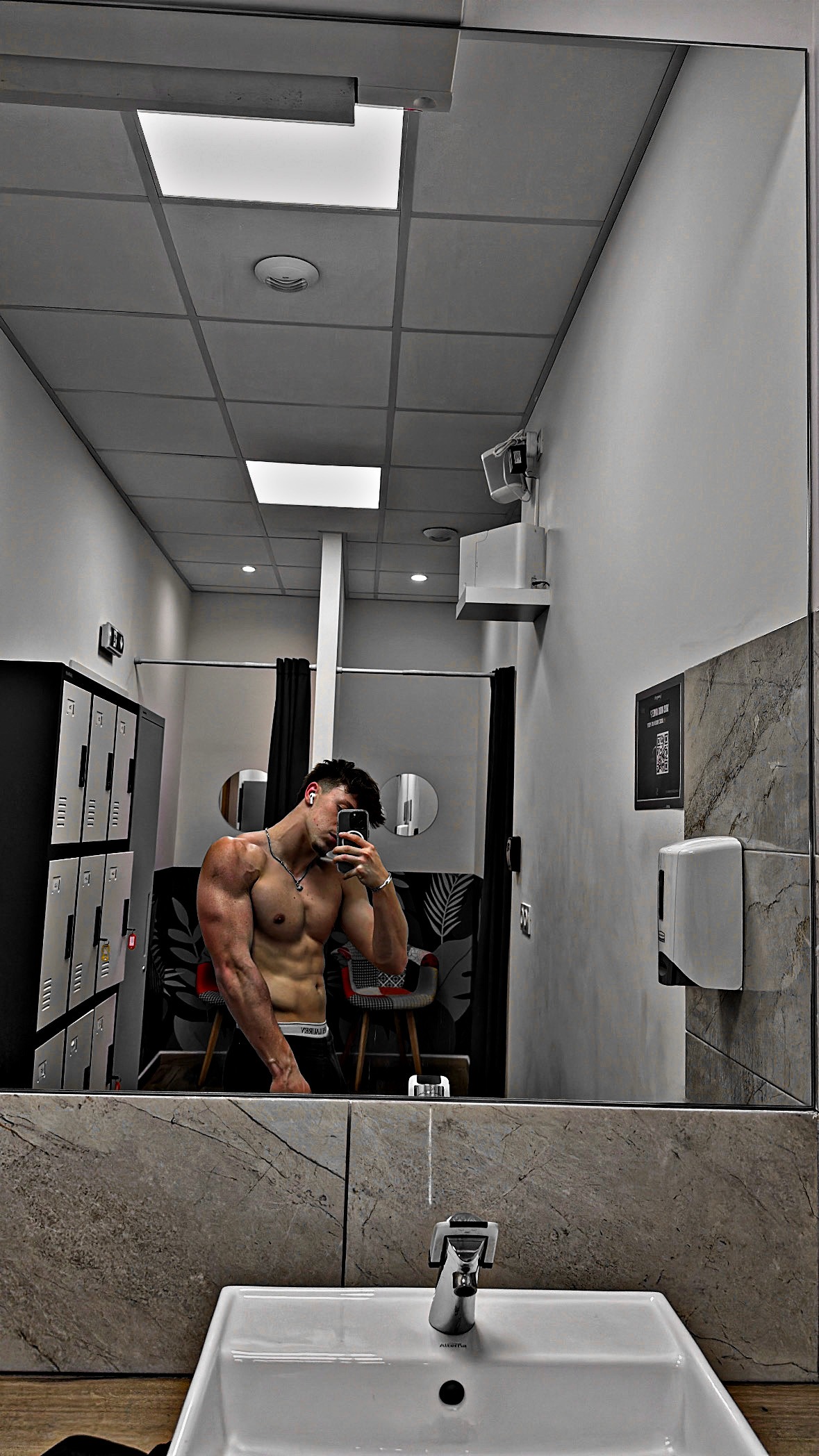 Profil de Rafi, 19 ans, Escort TS Luxembourg à Brachtenbach