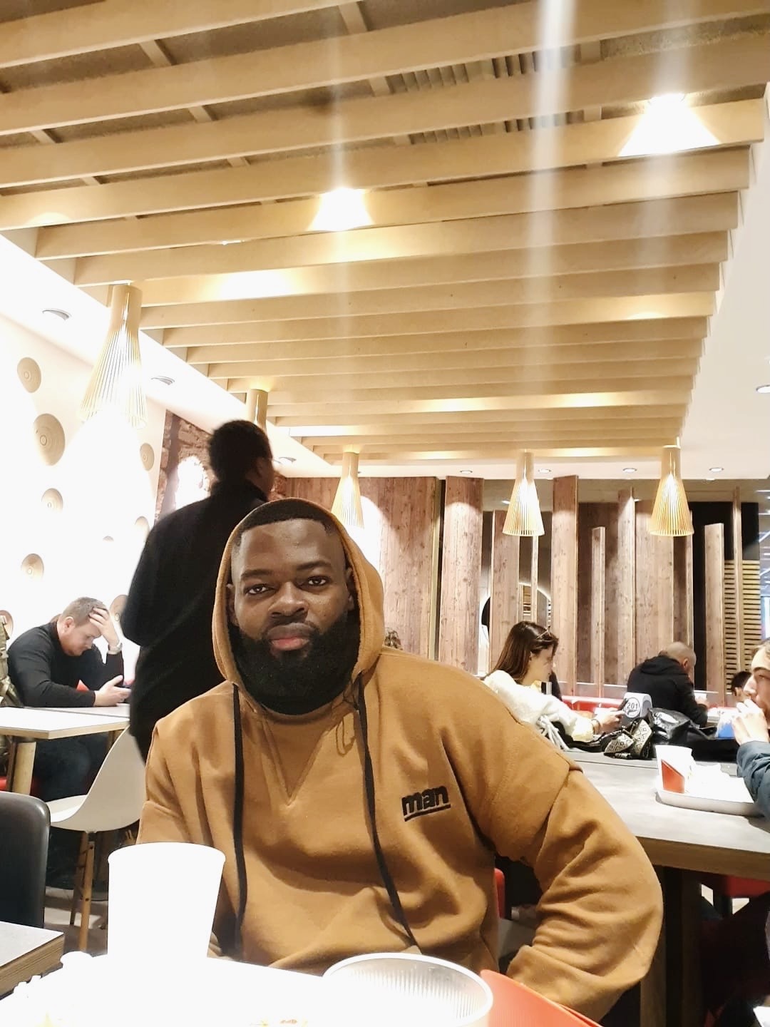 Profil de Edouardo, 33 ans, Escort TS Luxembourg à Nachtmanderscheid