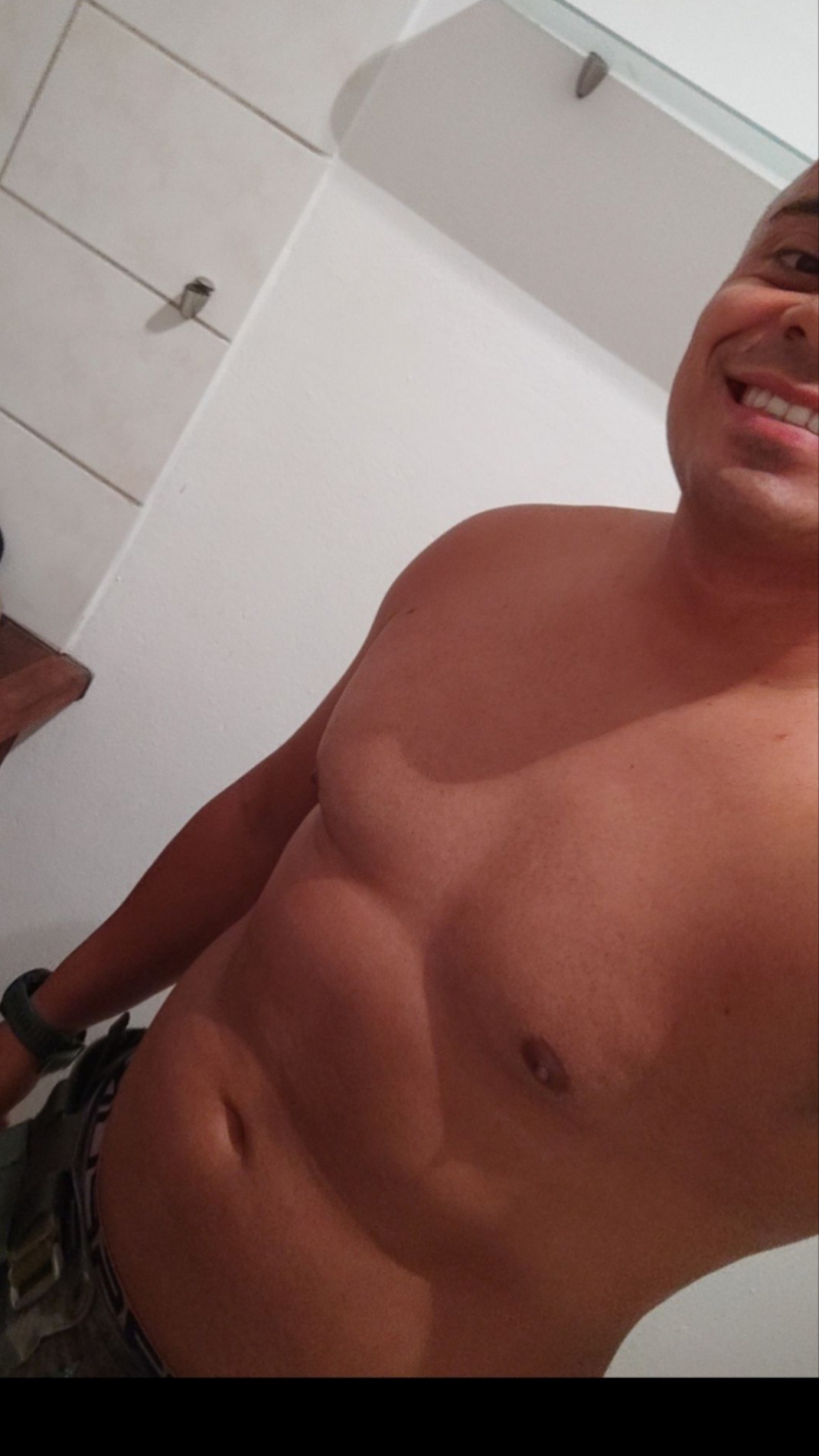 Profil de Lukian, 31 ans, Escort TS Luxembourg à Larochette