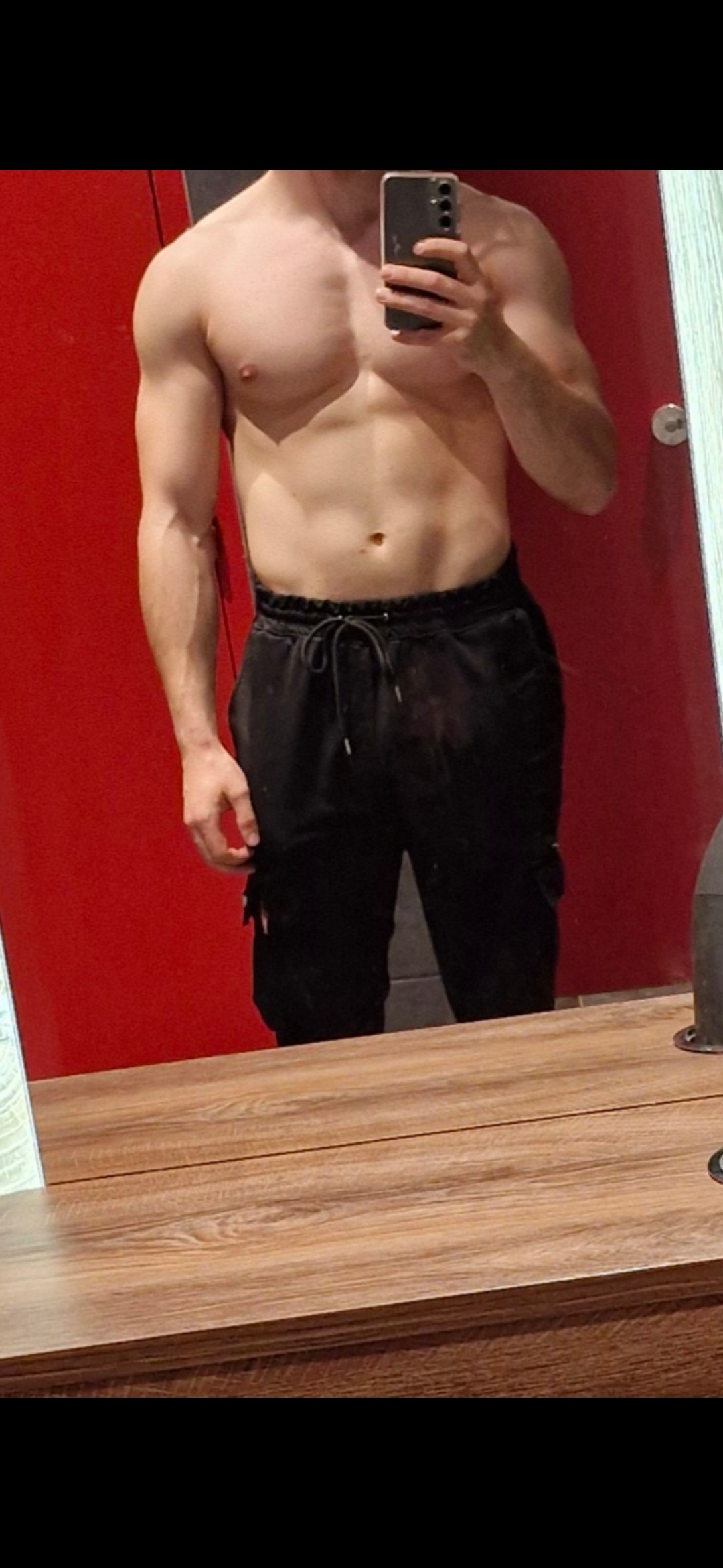 Profil de Safwen, 25 ans, Escort TS Luxembourg à Eisenborn