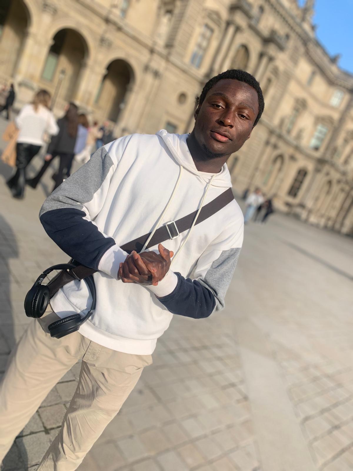 Profil de Ababacar, 21 ans, Escort TS Luxembourg à Essingen