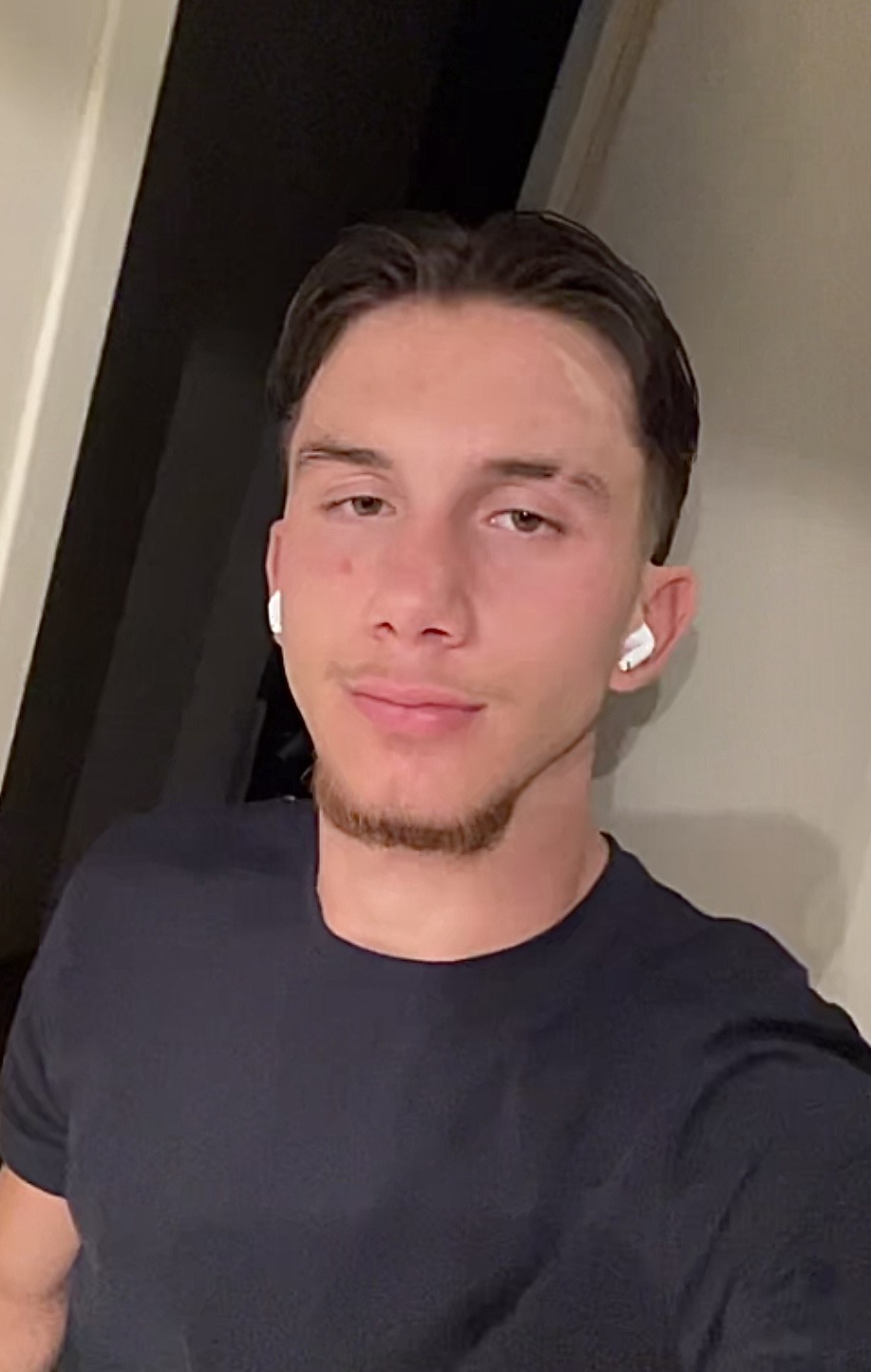 Profil de Eman, 20 ans, Escort TS Luxembourg à Lentzweiler