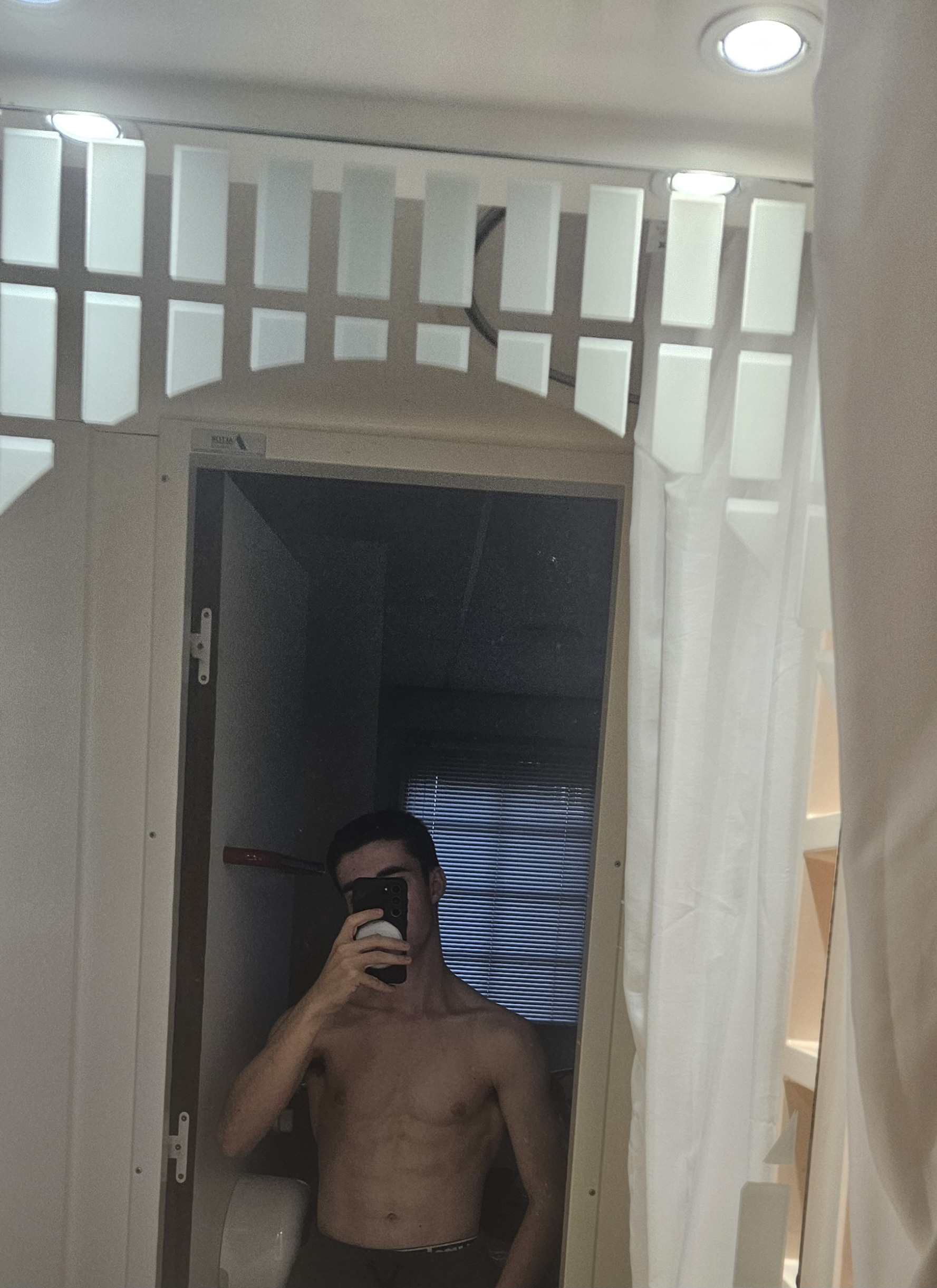 Profil de Mohamed-yacine, 21 ans, Escort TS Luxembourg à Eselborn